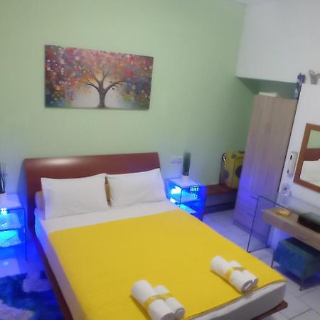 Kiki Apartment Kavala Exteriör bild